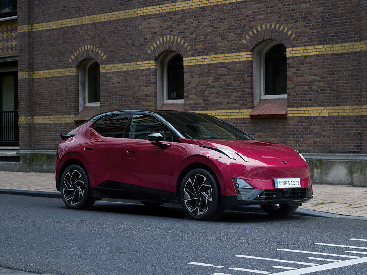 Lynk & Co 02
